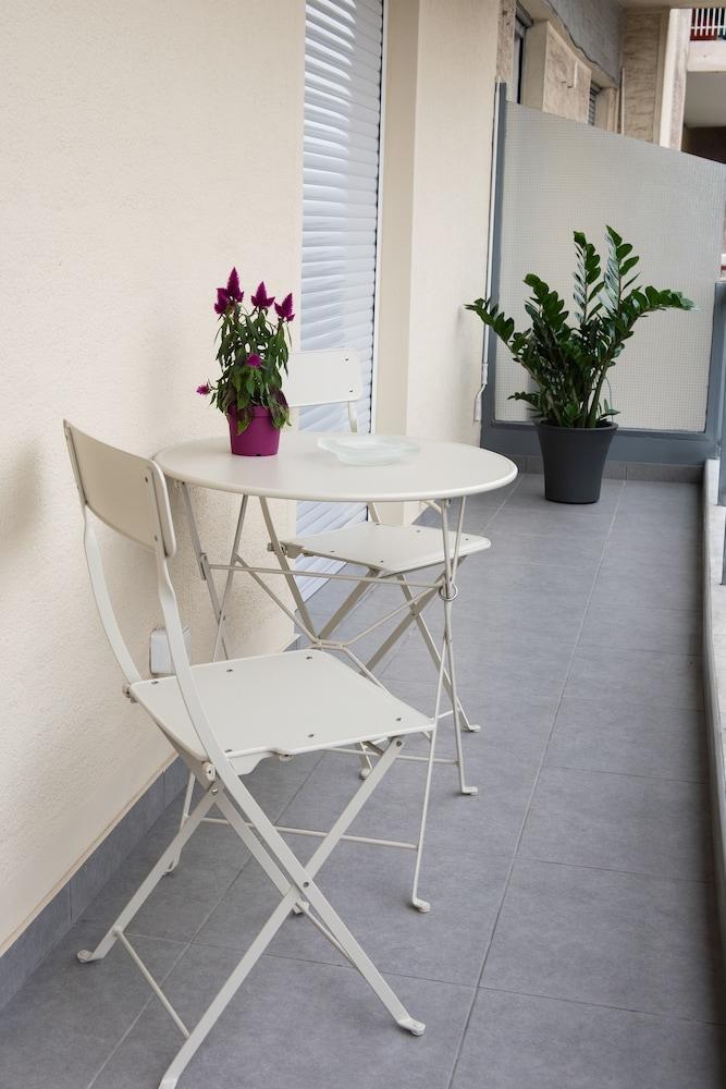 Katia Modern Apartment In Афіни Екстер'єр фото